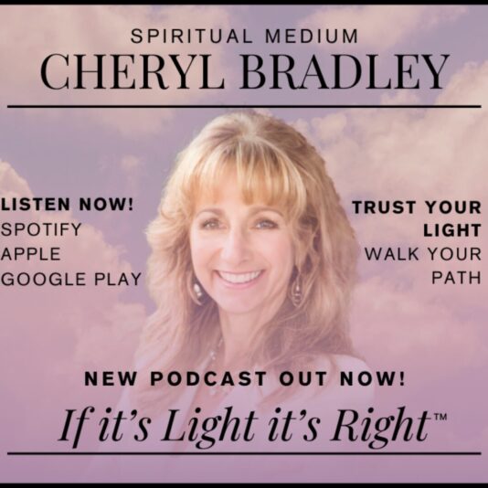 PODCAST AD (1080 x 1080 px) (1)