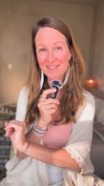 Welcome to RISE & THRIVE with Steph-9x16