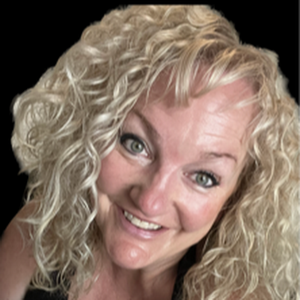 Profile photo of Liz Landon