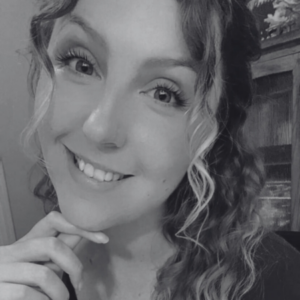 Profile photo of Lindsay Schonewill