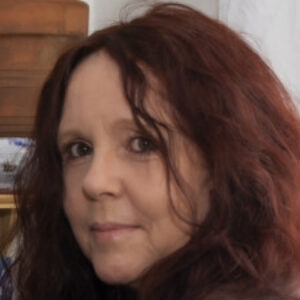 Profile photo of Lizzie Dewey